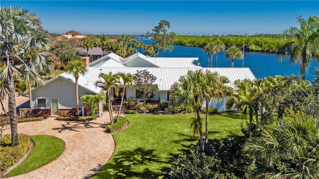 525 SW Perth Place, Pipers Landing, Palm City, FL