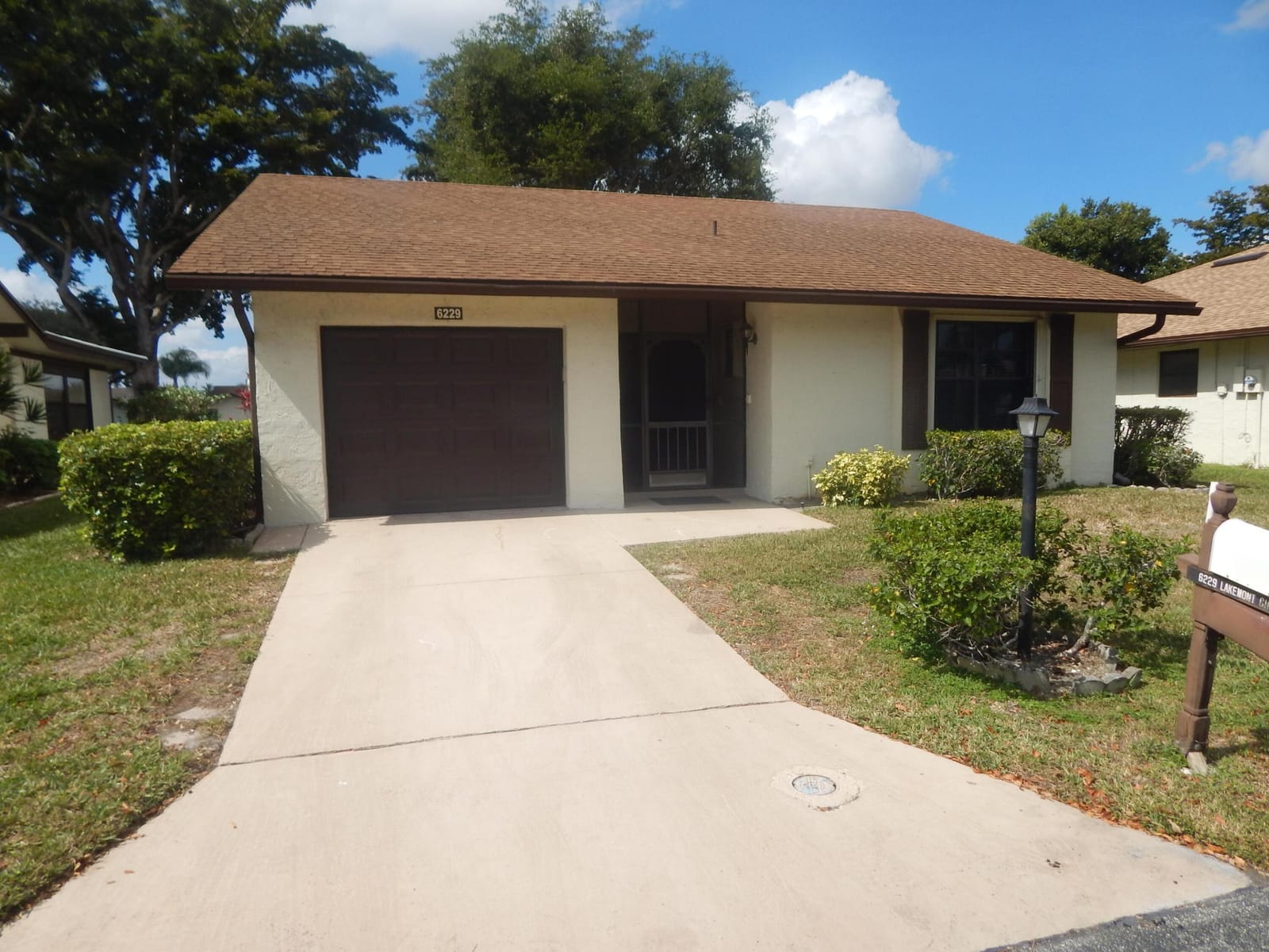 6229 Lakemont Circle, Greenacres, FL 33463 photo 2