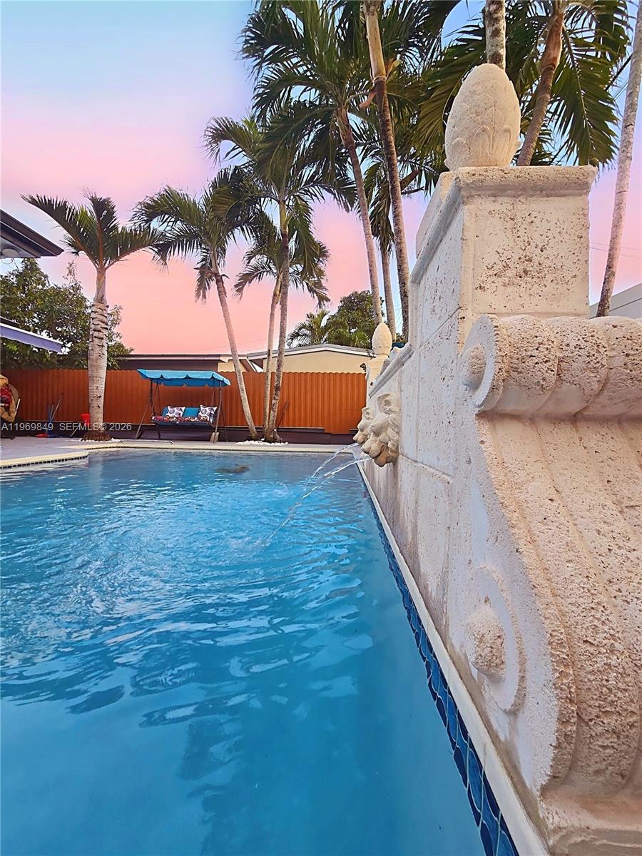 300 NW 77th Way, Pembroke Pines, FL 33024, Pembroke Pines