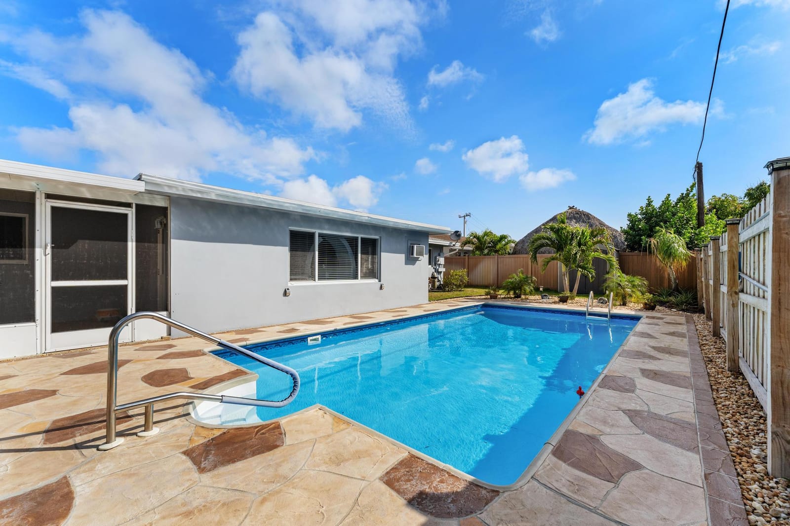 1042 SW 23rd Avenue, Boynton Beach, FL 33426 photo 2