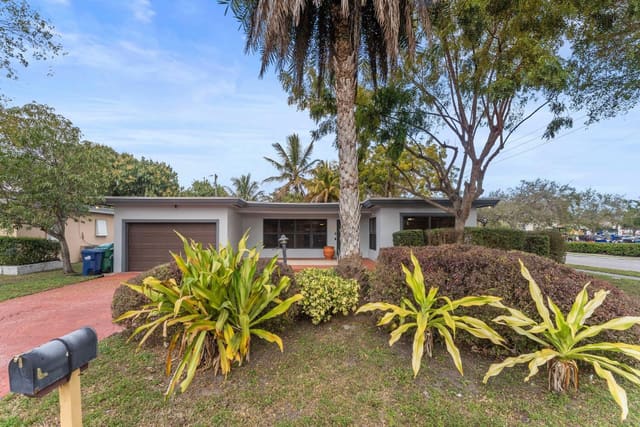 795 NE 165th Street, sold in Pleasant Village, Miami, FL