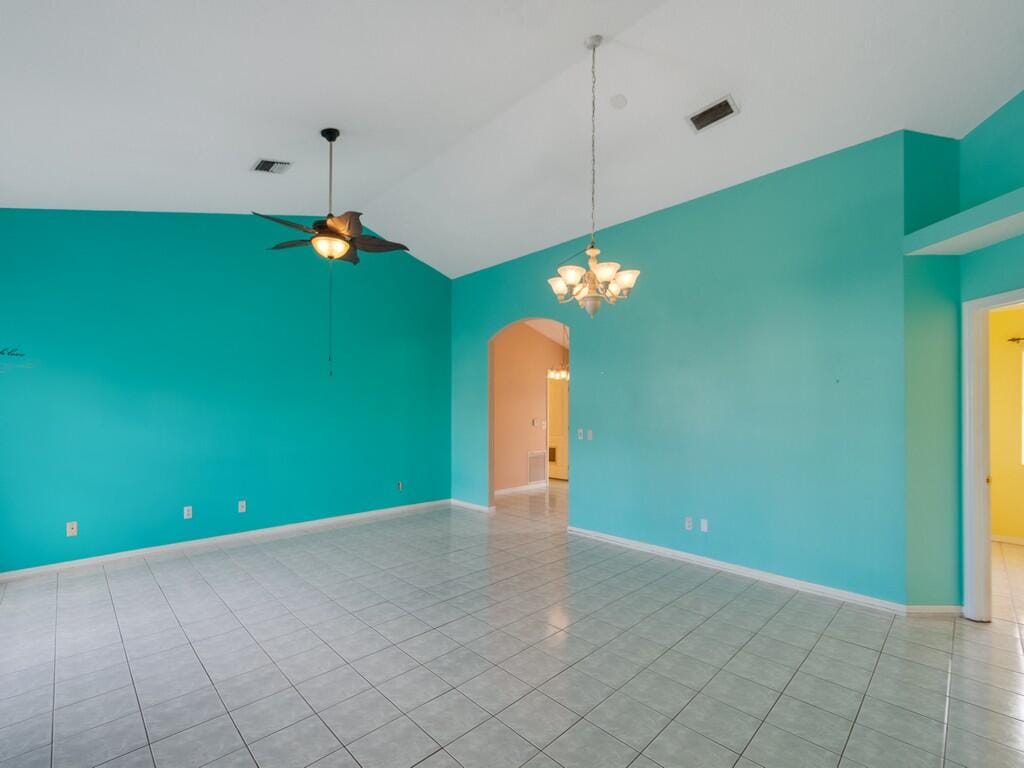352 NW Tuscany Way — photo 8