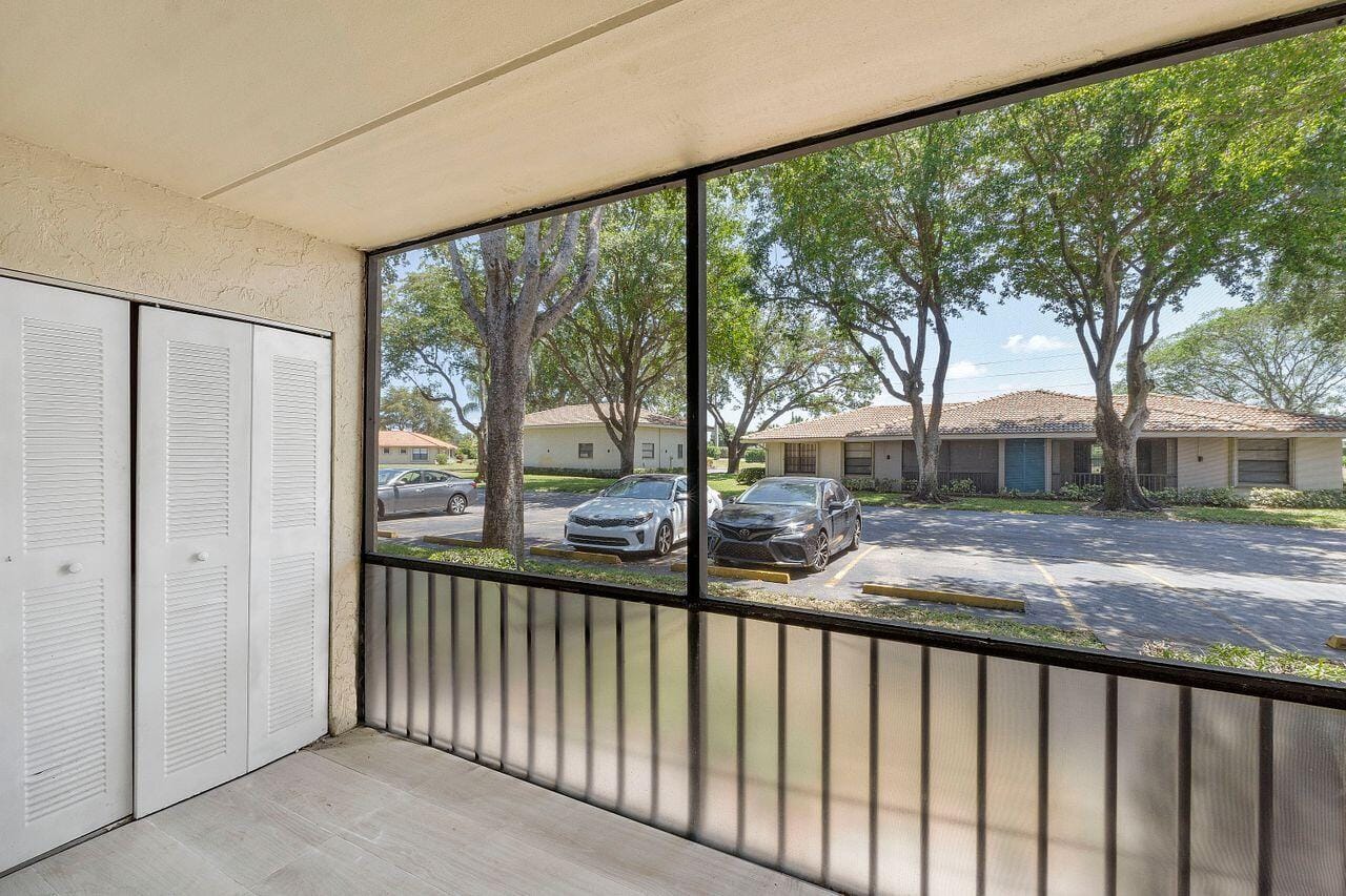 9960 Pineapple Tree Drive 107, Boynton Beach, FL 33436 photo 23