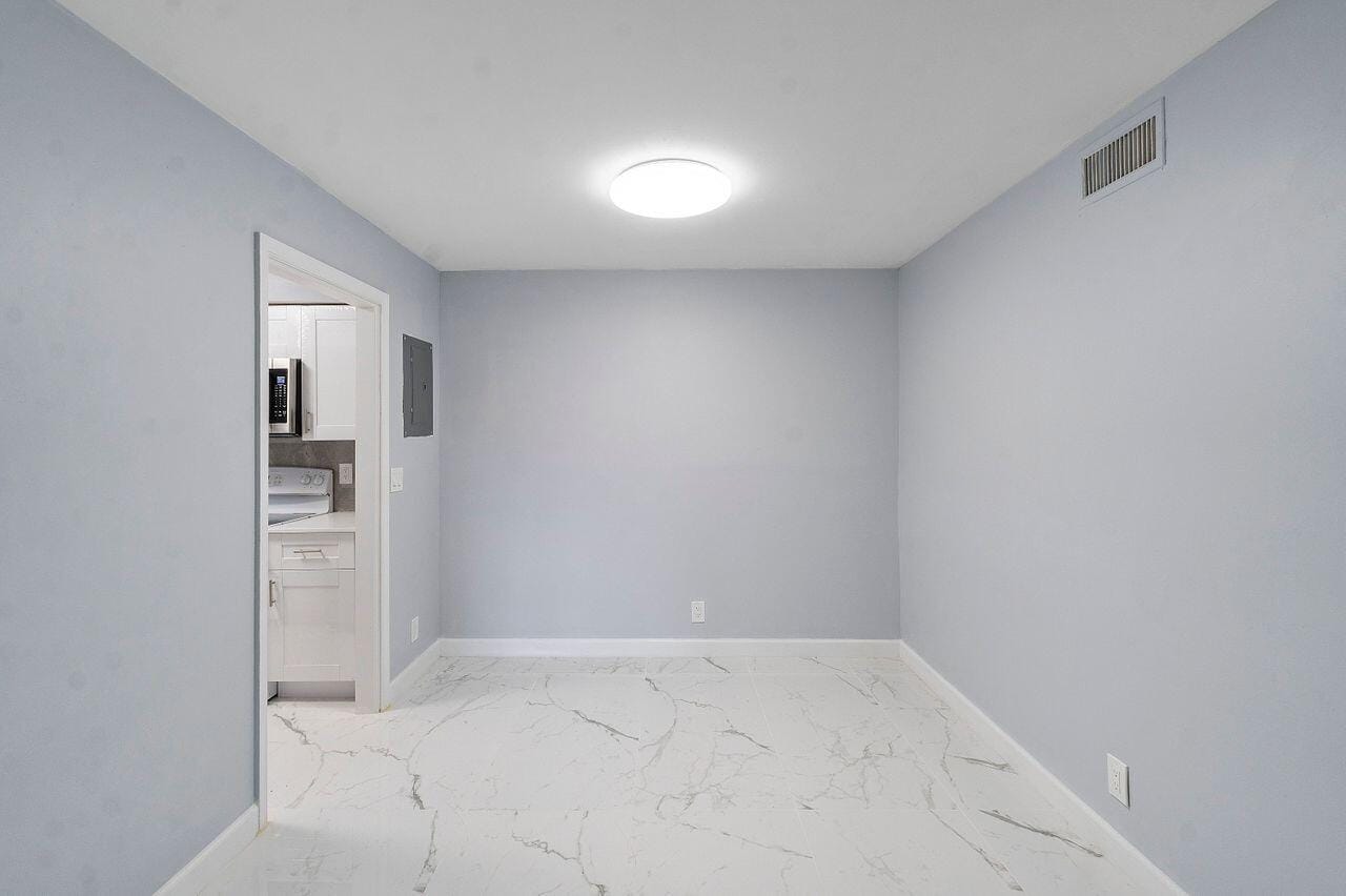 9960 Pineapple Tree Drive 107 — photo 10