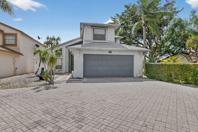 8706 Kimble Way, sold in Boca Trace, Boca Raton, FL