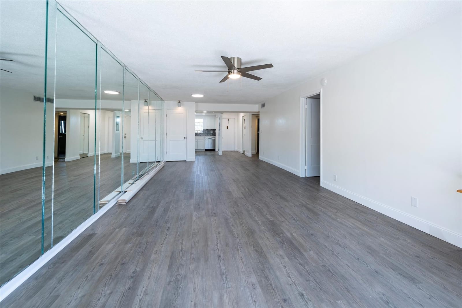6100 NW 44th Street 302 — photo 9