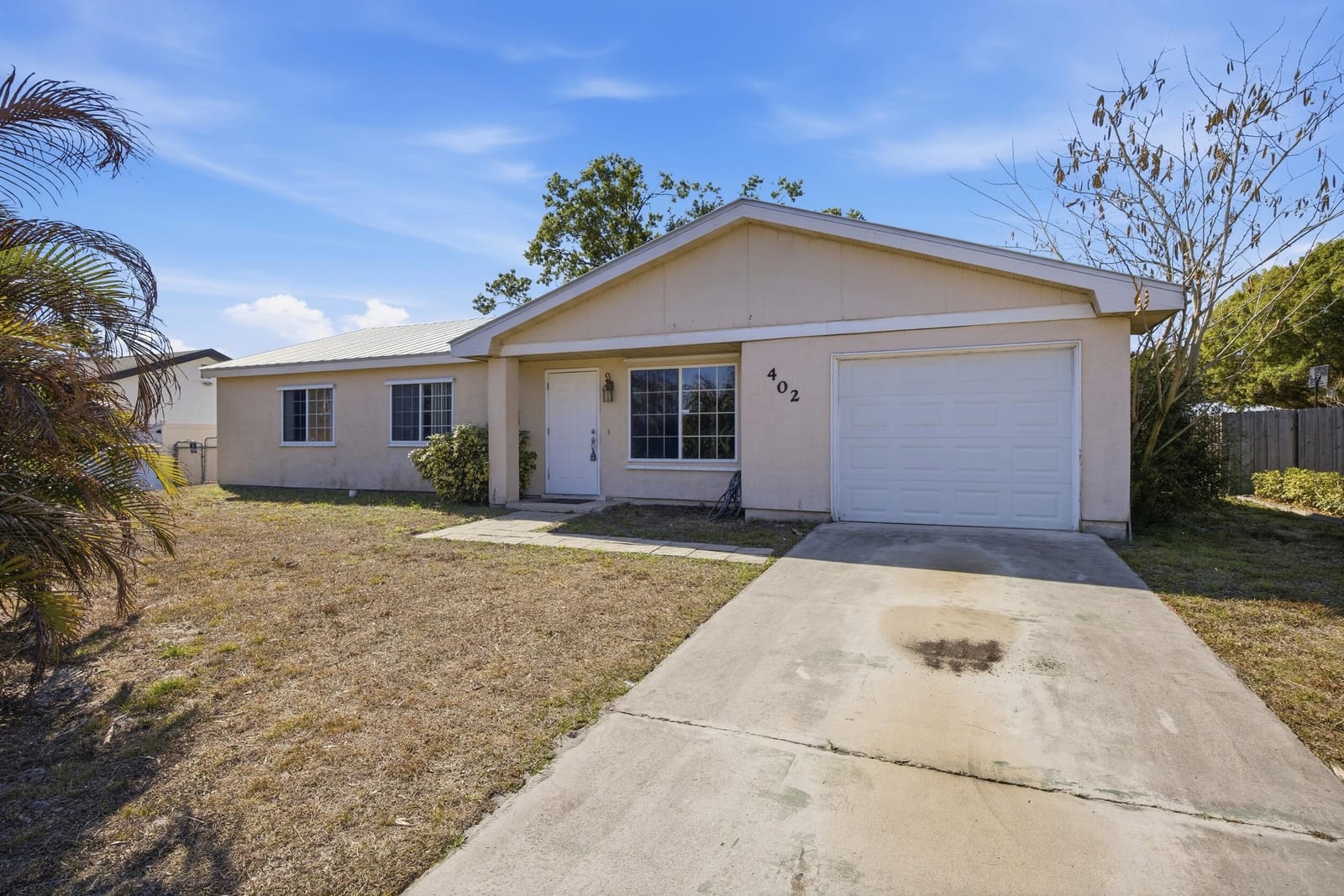 402 SW Eastport Circle, Port St. Lucie, FL 34953