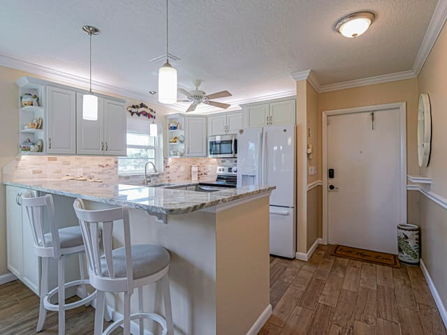 56 Woodland Drive 201, Vero Beach, FL 32962
