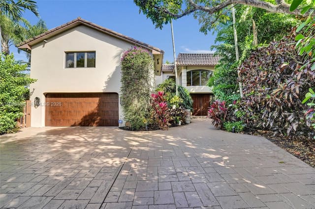 2941 Fairway Drive, sold in Hollywood Hills North Sec, Hollywood, FL