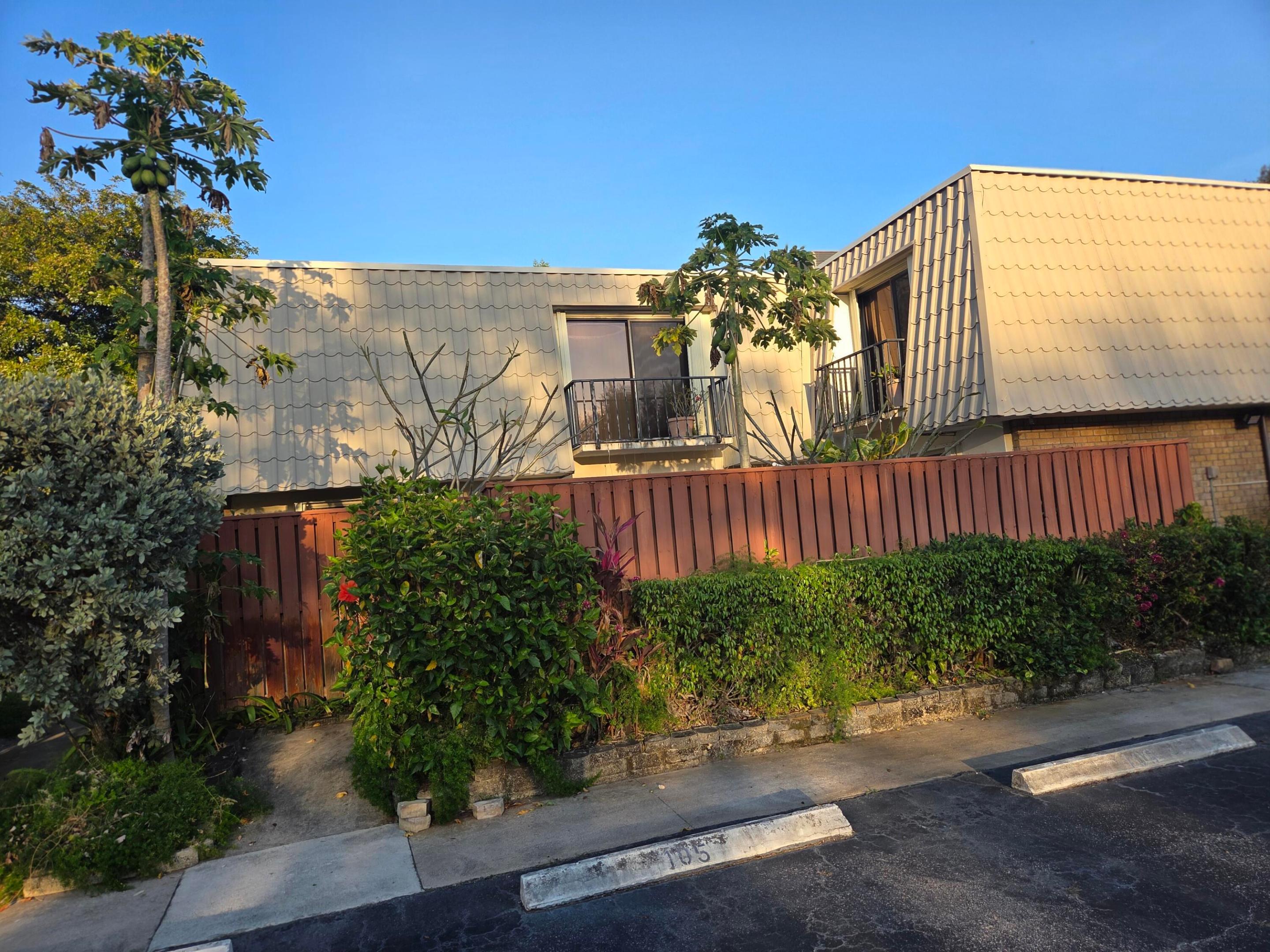 1700 Embassy Drive 512, West Palm Beach, FL 33401, West Palm Beach