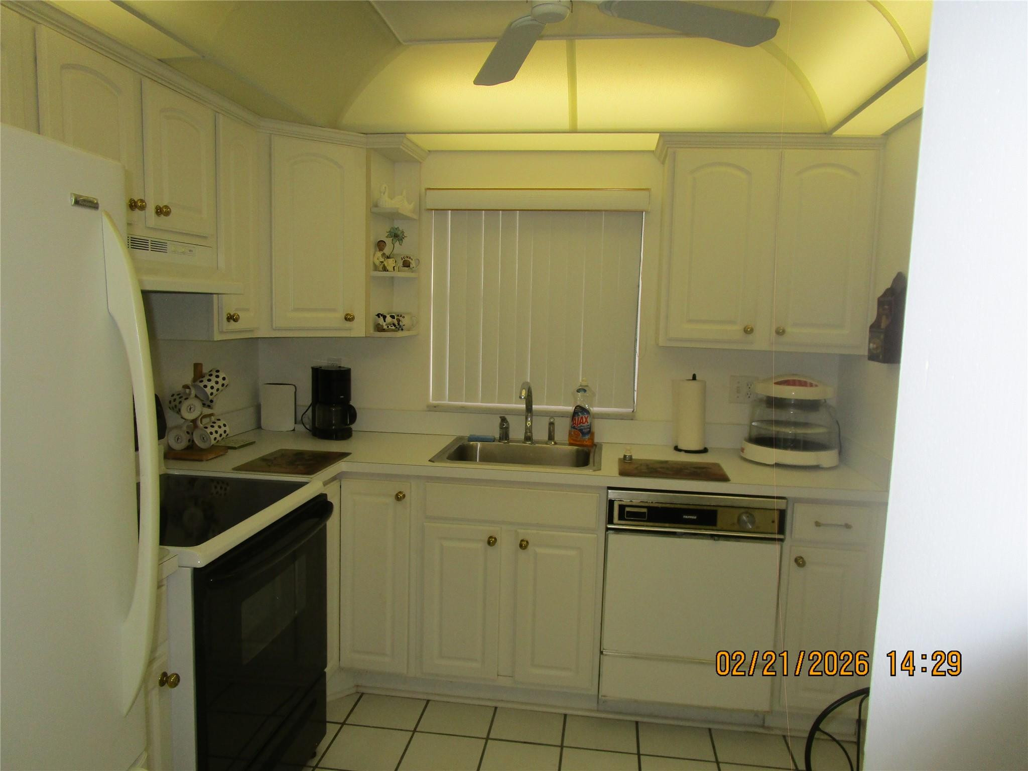 9350 Sunrise Lakes Boulevard 103, Sunrise, FL 33322, Sunrise