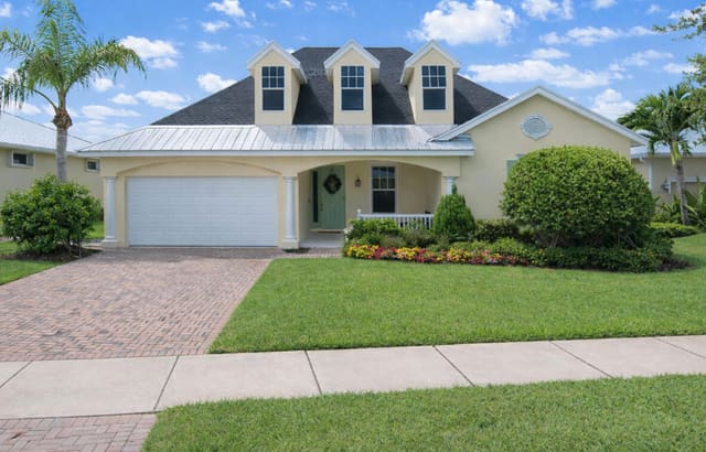 10755 SW Waterway Lane, sold in Bedford Park, Port St. Lucie, FL