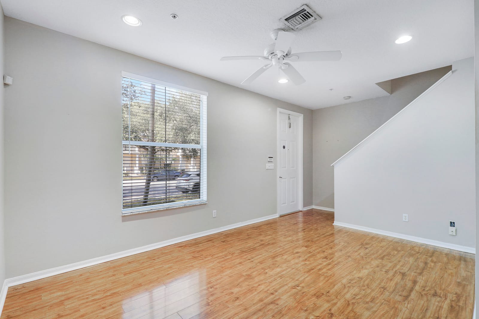 1586 Frederick Small Road, Jupiter, FL 33458 photo 2