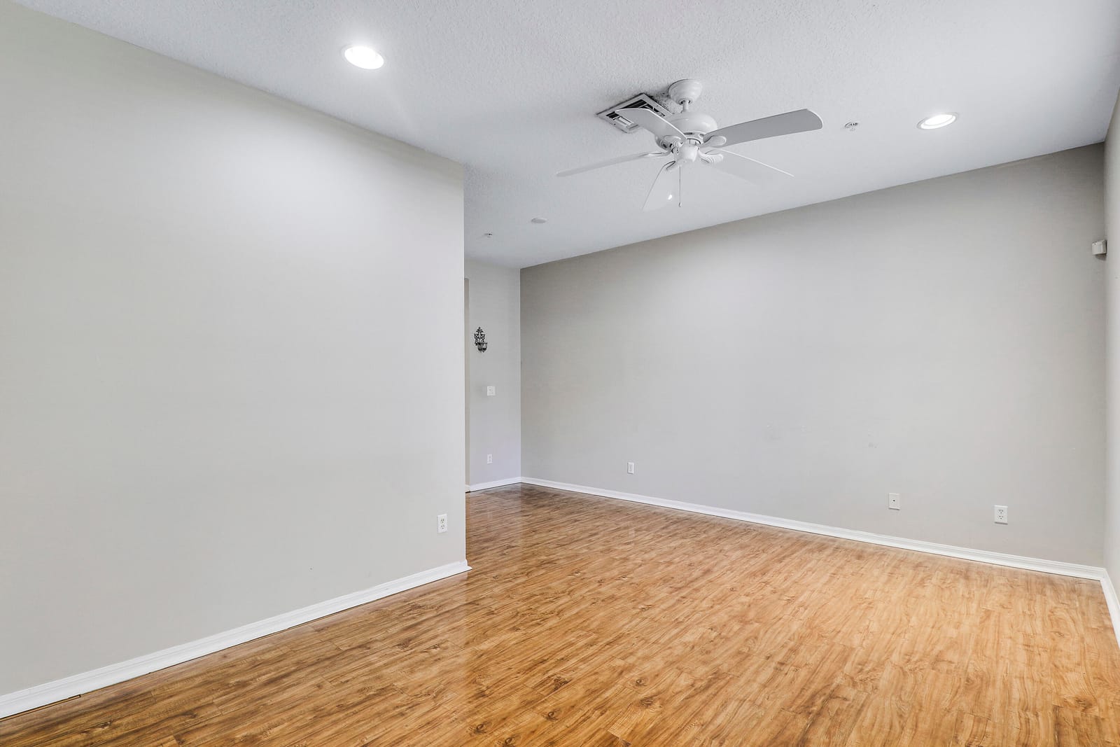 1586 Frederick Small Road, Jupiter, FL 33458 photo 22