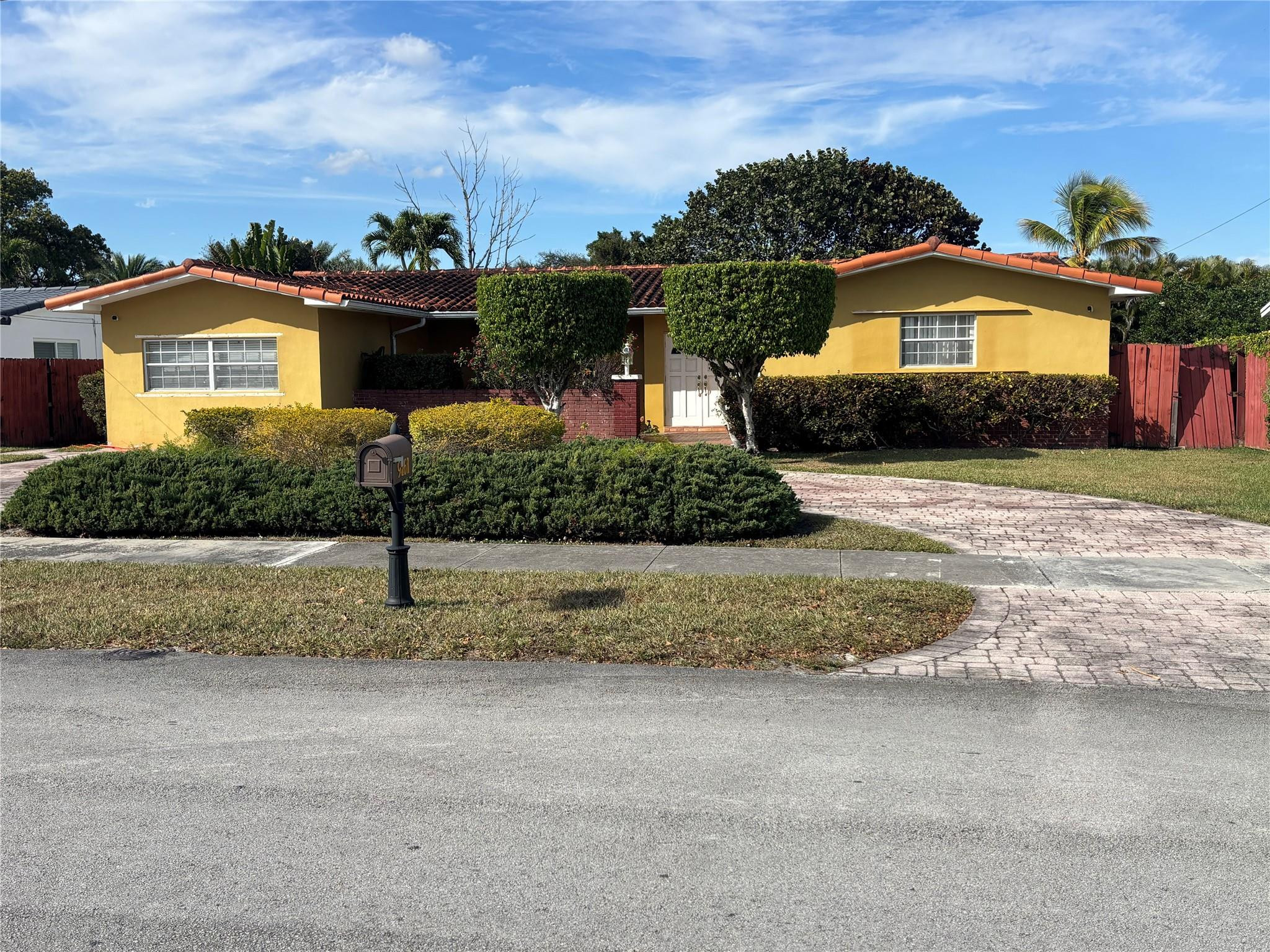 9261 SW 68th Street, Miami, FL 33173, Miami