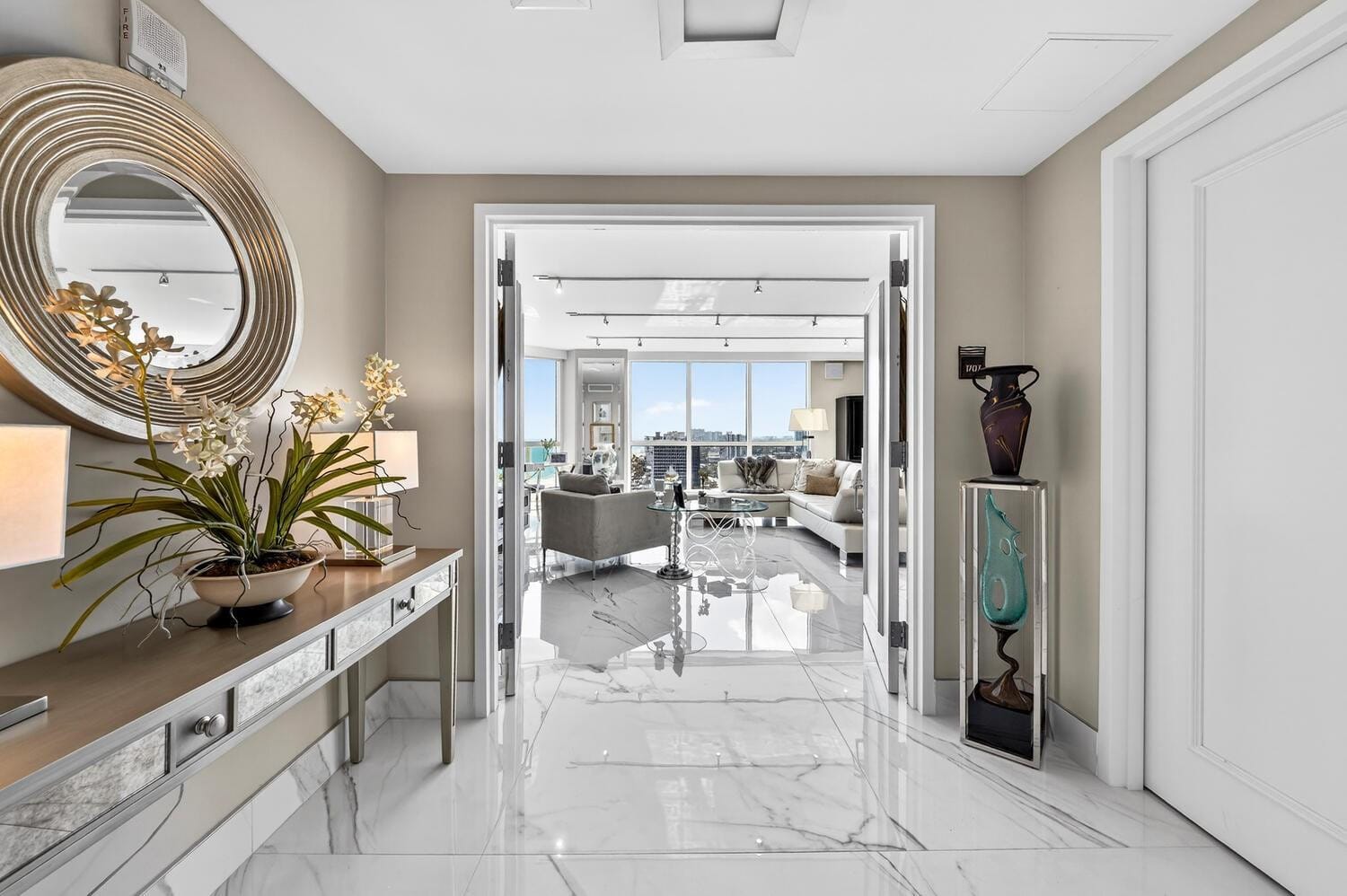 101 S Fort Lauderdale Beach Boulevard 1707, Fort Lauderdale, FL 33316