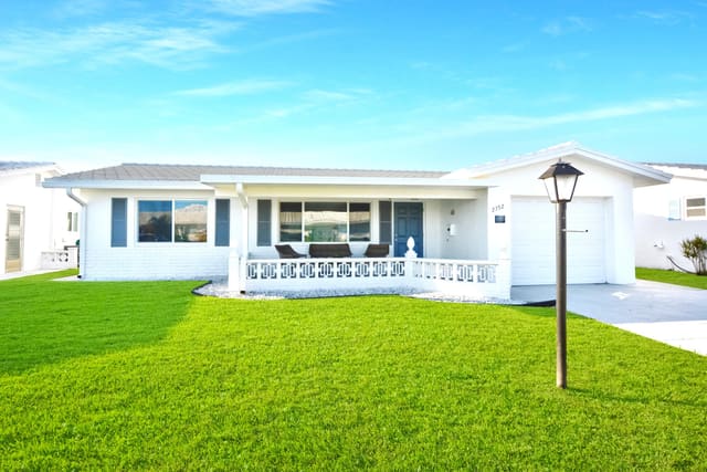 2392 SW 11th Avenue, sold in Leisureville, Boynton Beach, FL