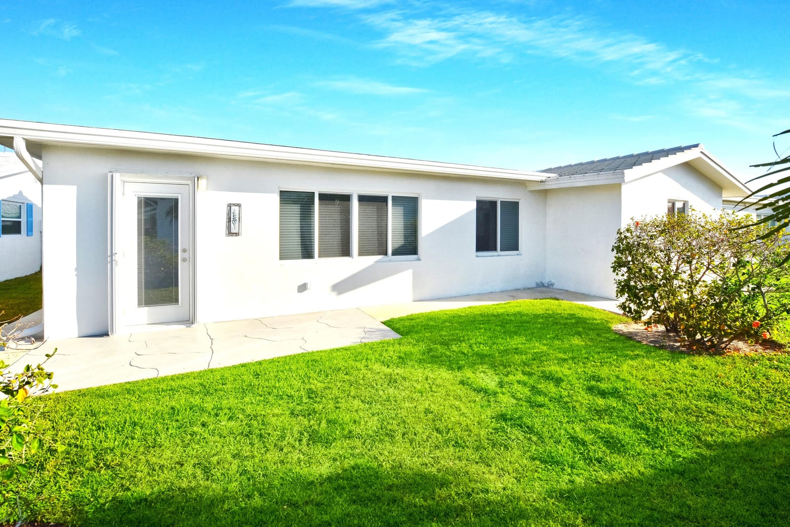2392 SW 11th Avenue, Boynton Beach, FL 33426 photo 12