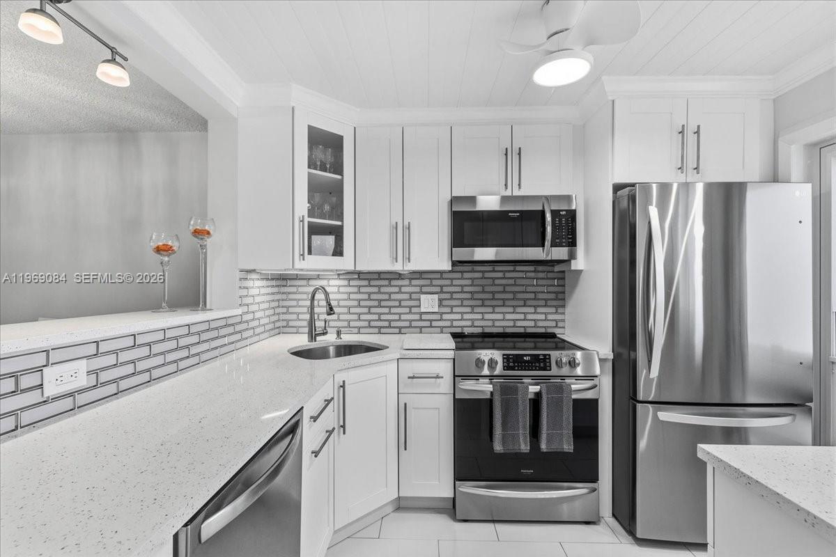 3201 NE 8th Street 405, Pompano Beach, FL 33062, Pompano Beach