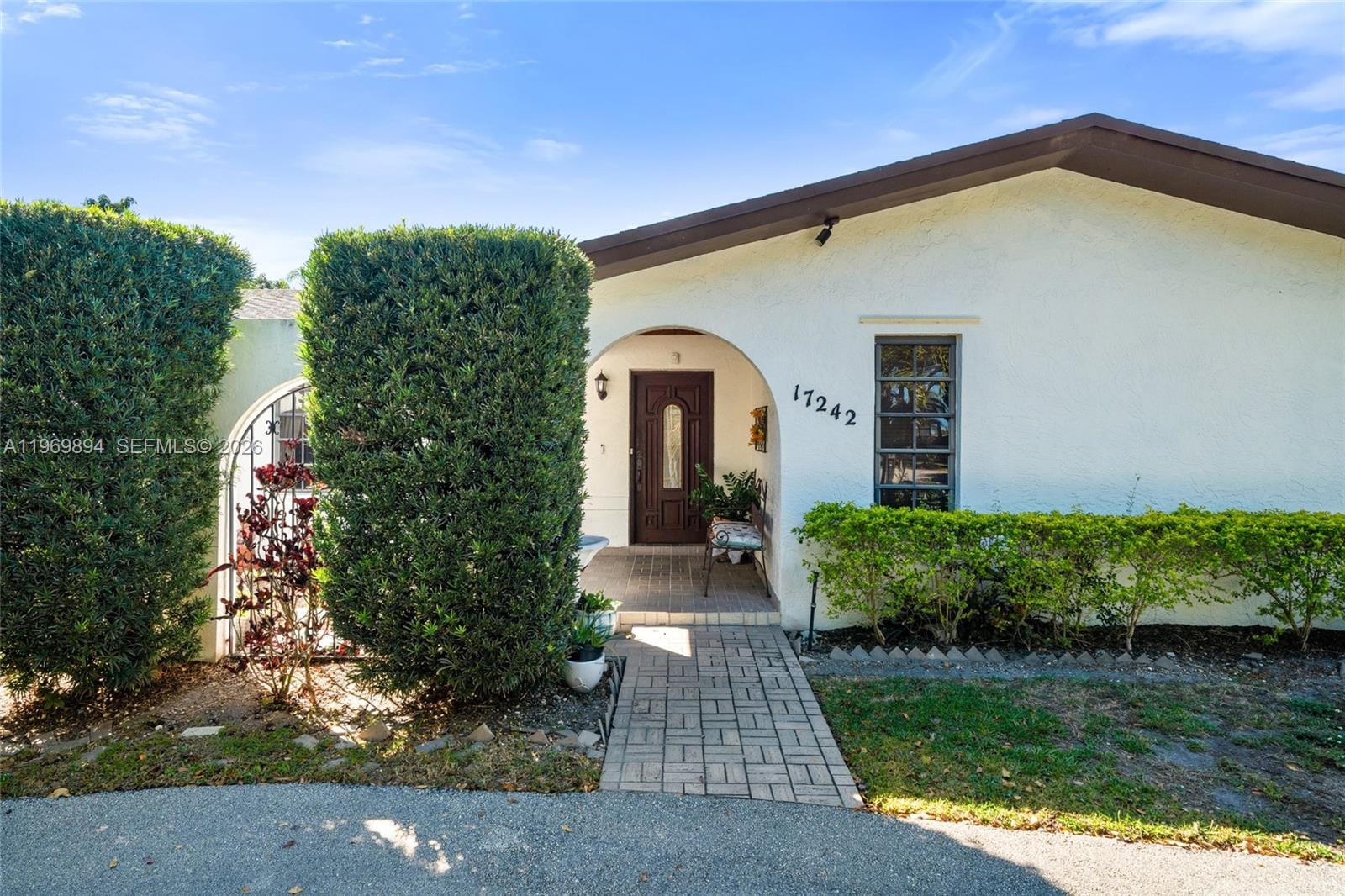 17242 SW 88th Avenue, Palmetto Bay, FL 33157 photo 4