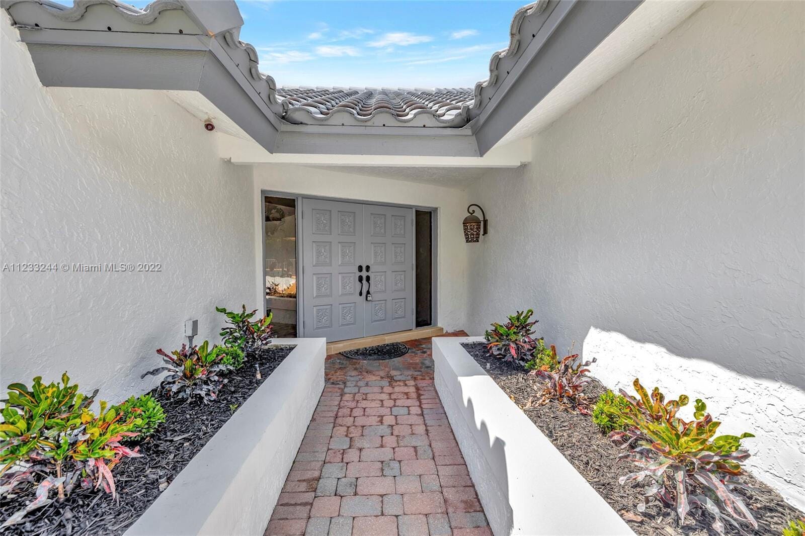 2824 NW 28th Street — photo 3