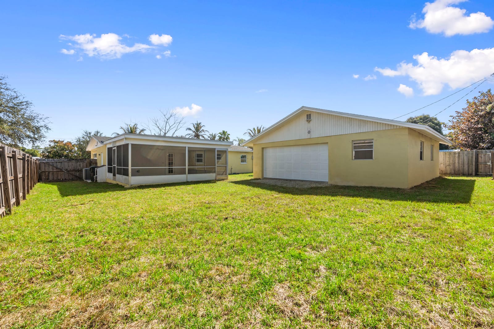 924 SE Dolphin Drive, Stuart, FL 34996