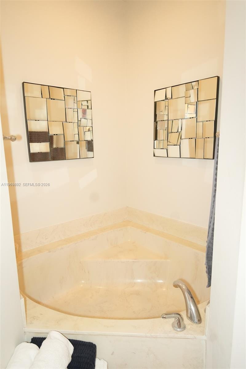 2706 Kinsington Circle 23-2, Weston, FL 33332 photo 22