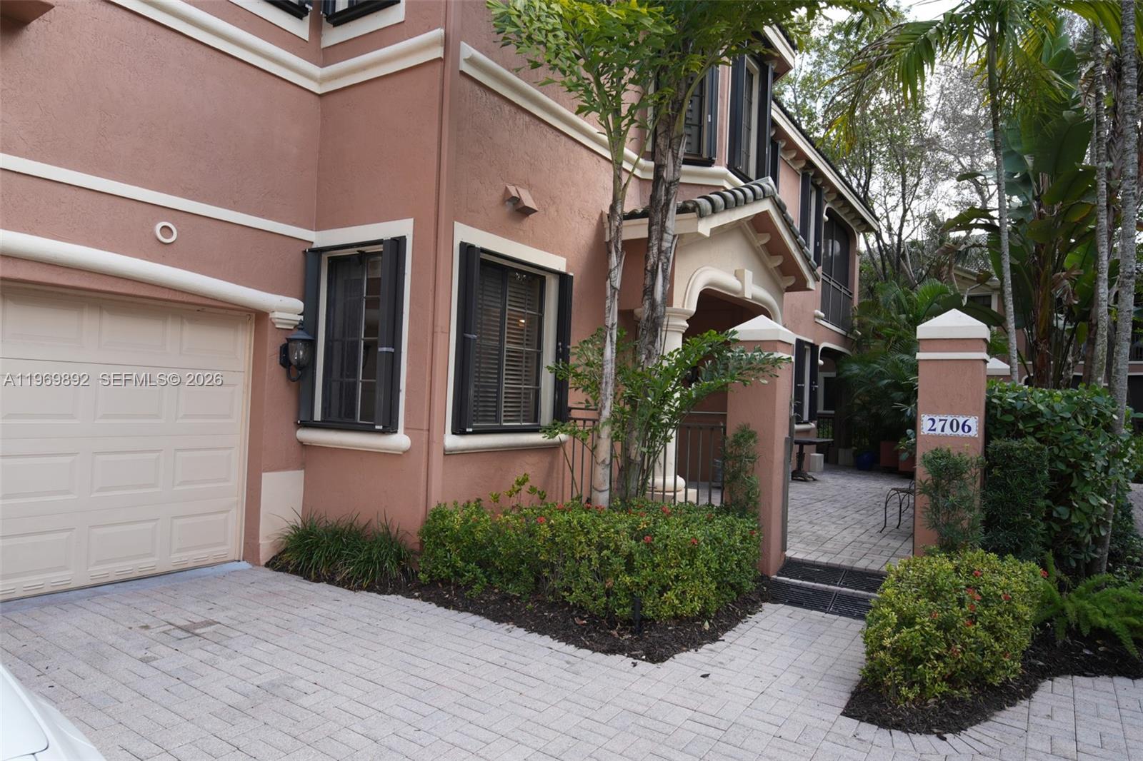 2706 Kinsington Circle 232, Weston, FL 33332, Weston