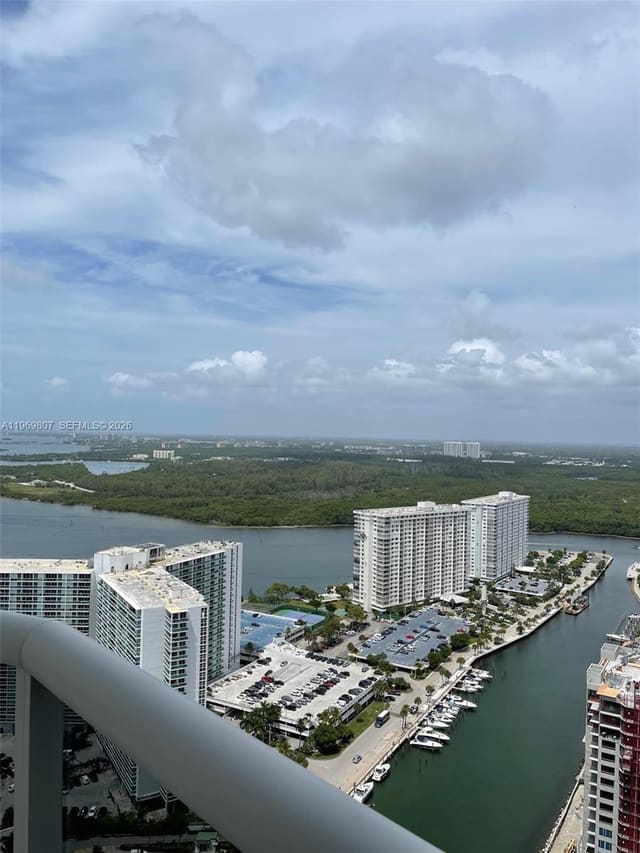 15901 Collins Avenue 3405, Sunny Isles Beach, FL 33160