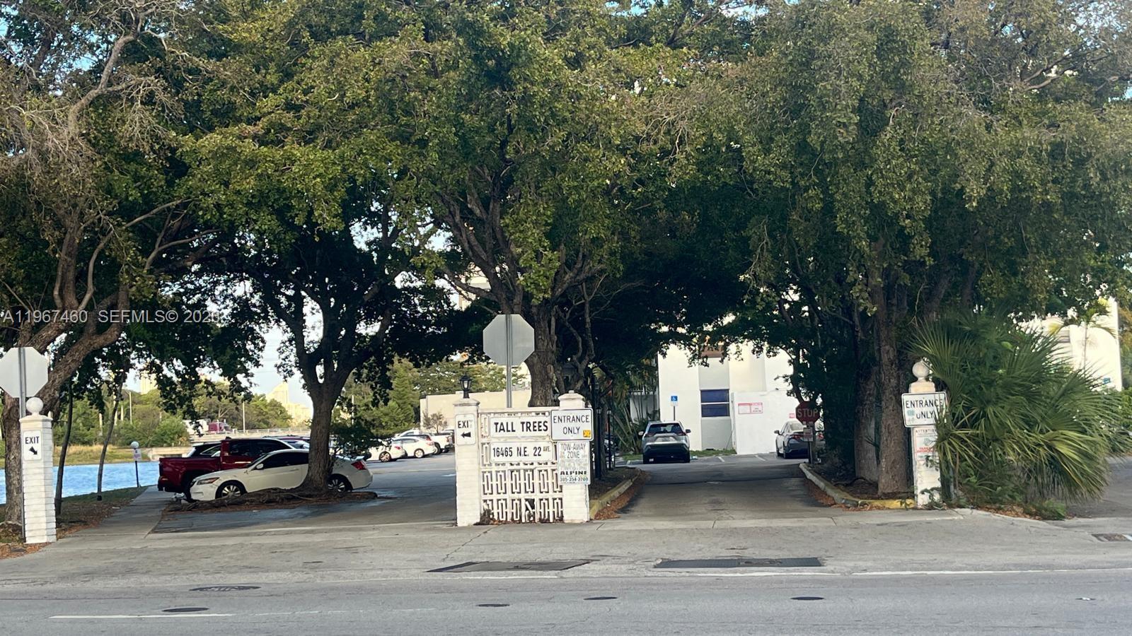 16465 NE 22nd Avenue 514, North Miami Beach, FL 33160, North Miami Beach