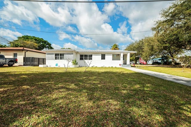 296 Navajo Street, sold in Golf Course Addn Hia, Miami Springs, FL