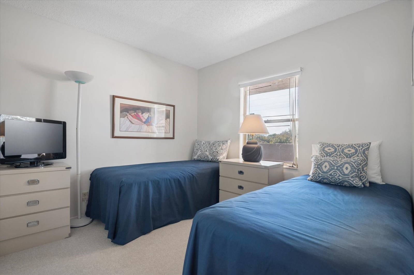 7368 Woodmont Avenue 203 — photo 11