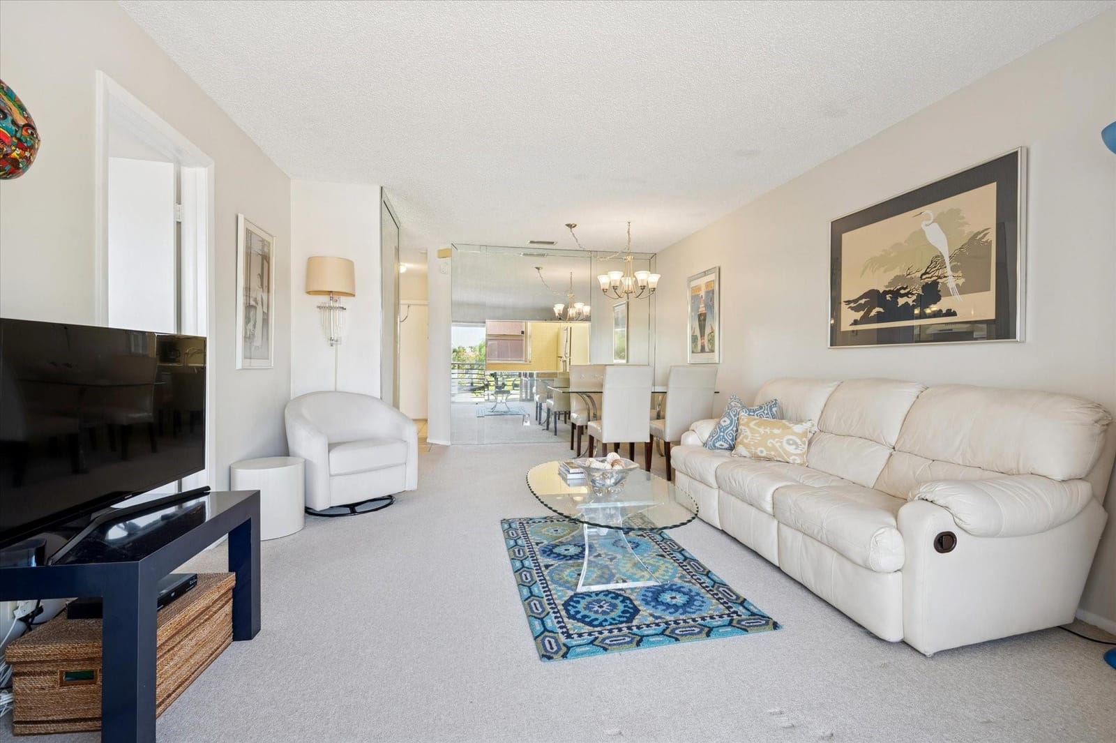 7368 Woodmont Avenue 203 — photo 7