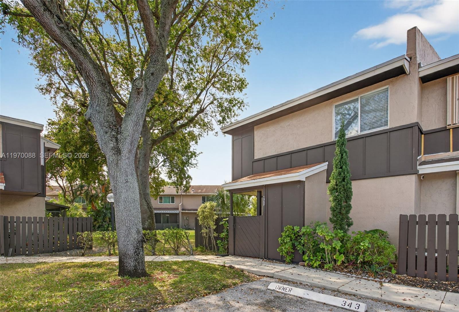 1343 Sussex Drive, North Lauderdale, FL 33068, North Lauderdale
