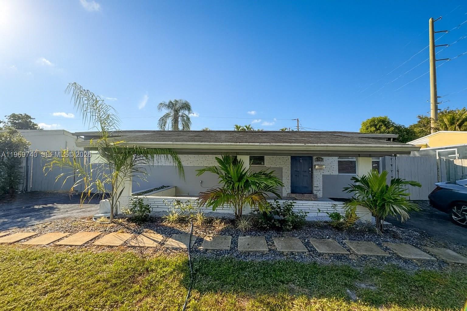 6780 Meade Street, Hollywood, FL 33024, Hollywood
