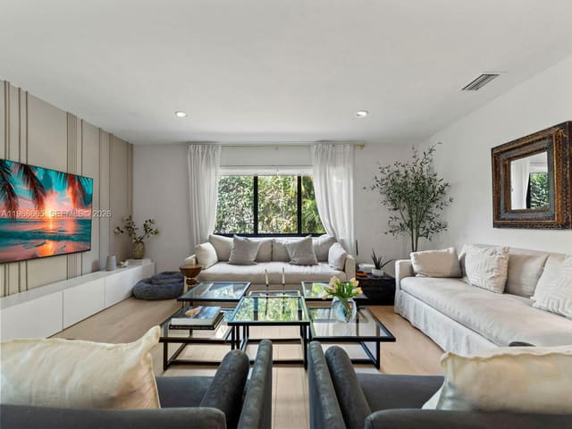7731 SW 18th Terrace, sold in Coral Way Plaza, Miami, FL