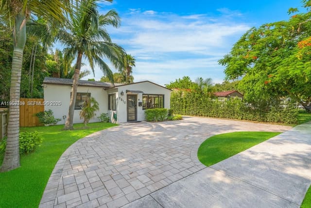 2510 Thomas Street, Hollywood, FL 33020
