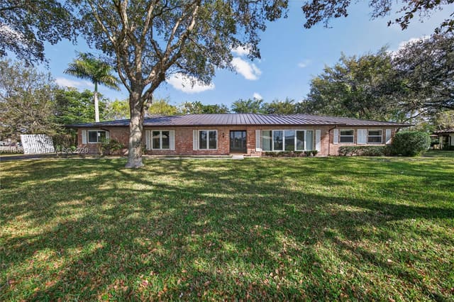 6621 E Tropical Way, sold in Plantation Golf Estates, Plantation, FL