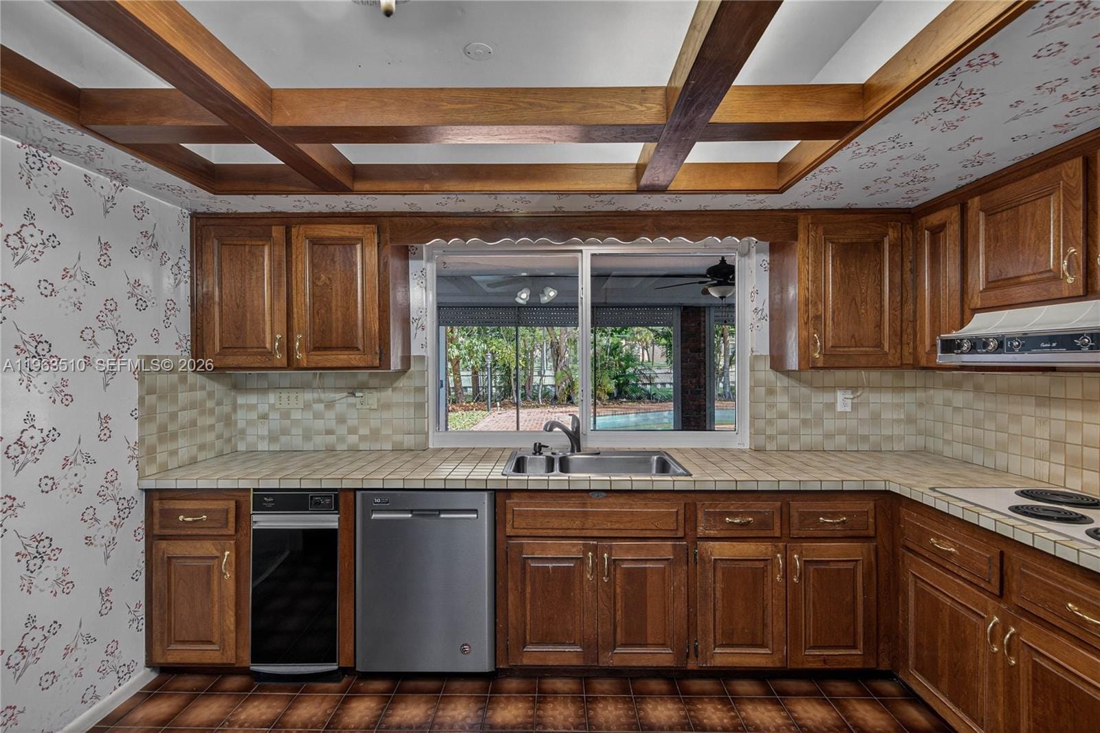 6621 E Tropical Way, Plantation, FL 33317 photo 16