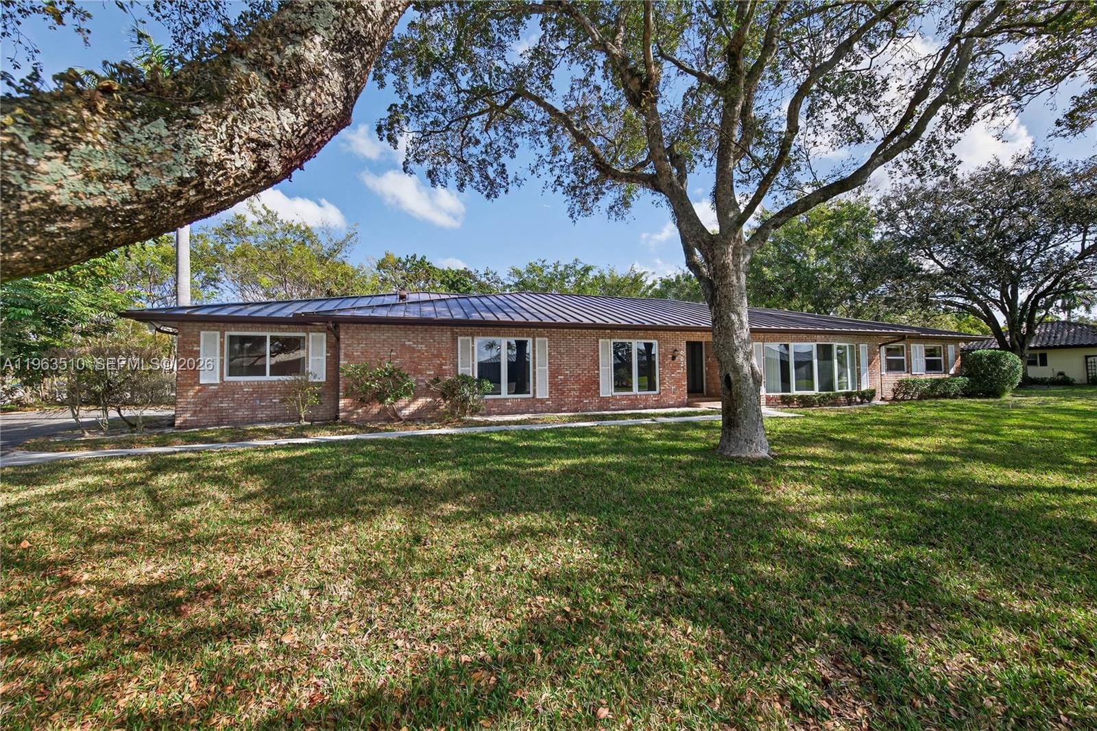 6621 E Tropical Way, Plantation, FL 33317 photo 3