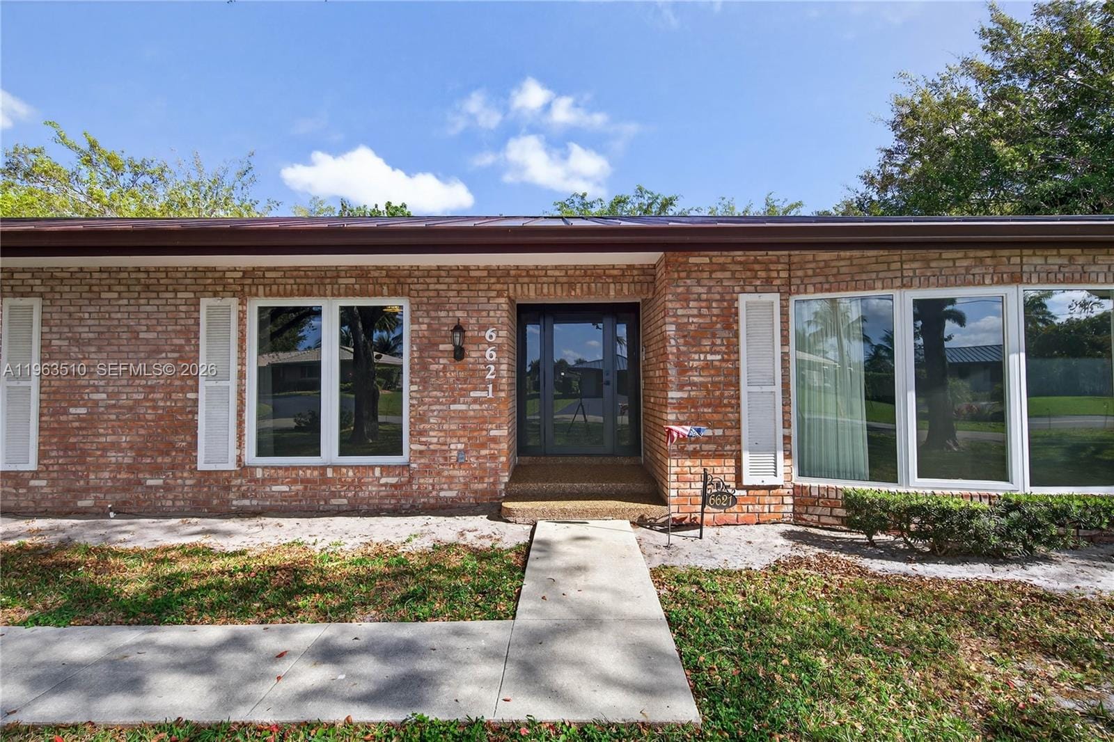 6621 E Tropical Way, Plantation, FL 33317 photo 4