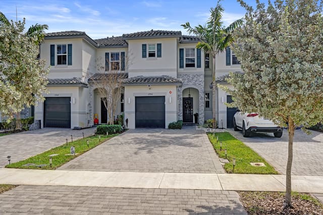 11966 NW 47th Manor, sold in Sunset Trails, Coral Springs, FL
