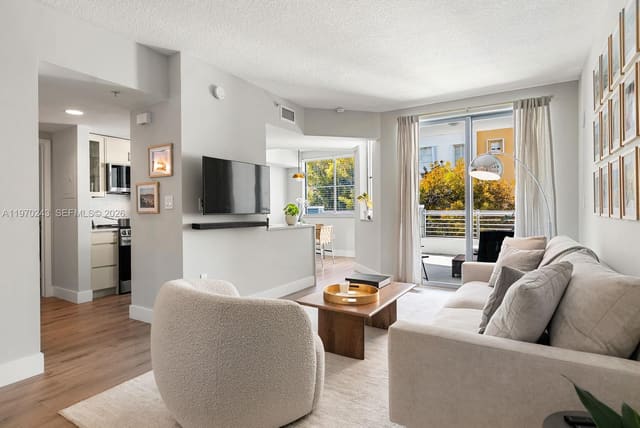 110 Washington Avenue 1316, sold in The Cosmopolitan Residenc, Miami Beach, FL