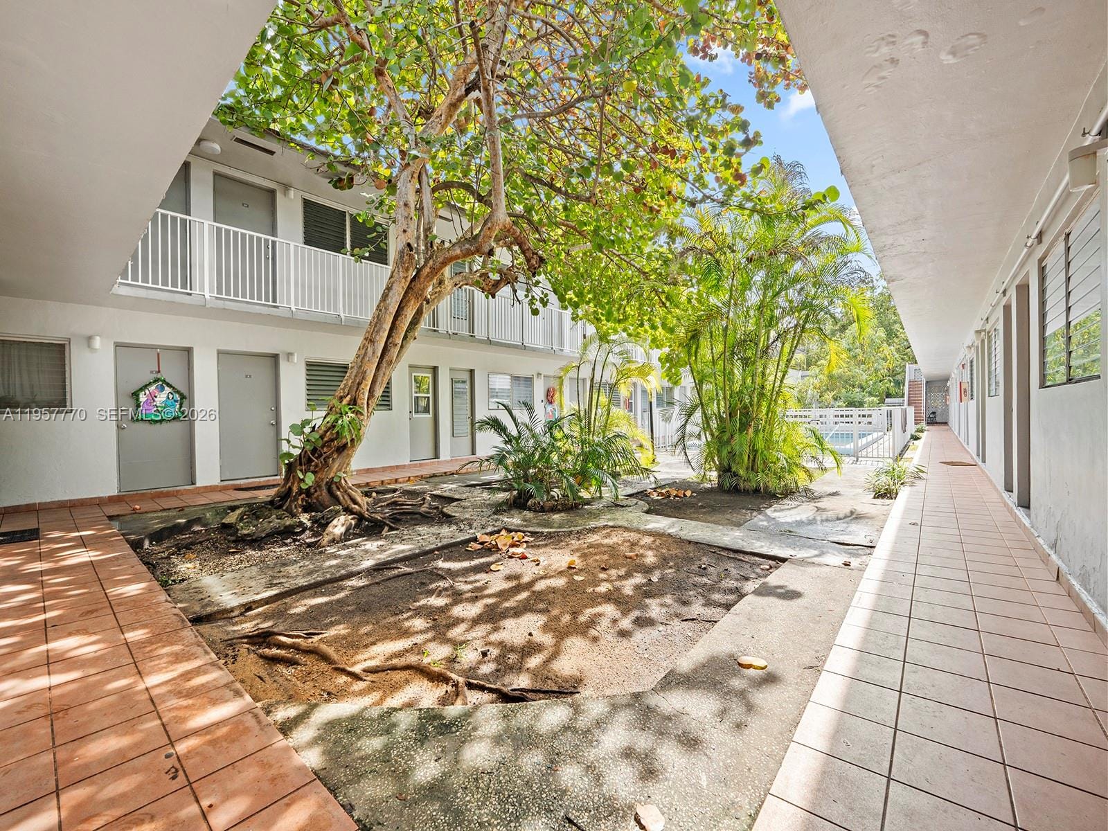 6801 N Kendall Drive 0, Pinecrest, FL 33156