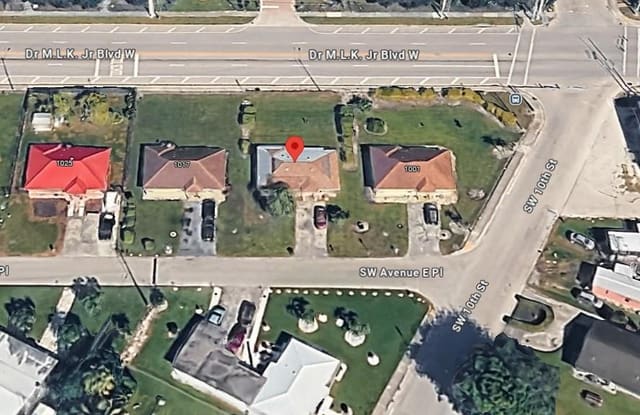 1009 SW Avenue E Place, Belle Glade, FL 33430