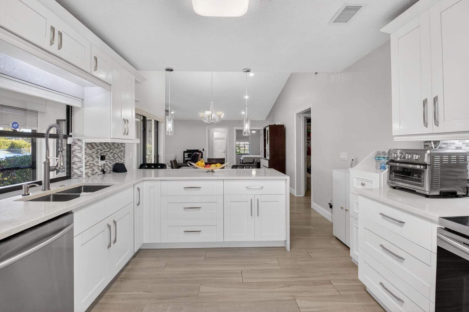5750 Parkwalk Circle E — photo 11