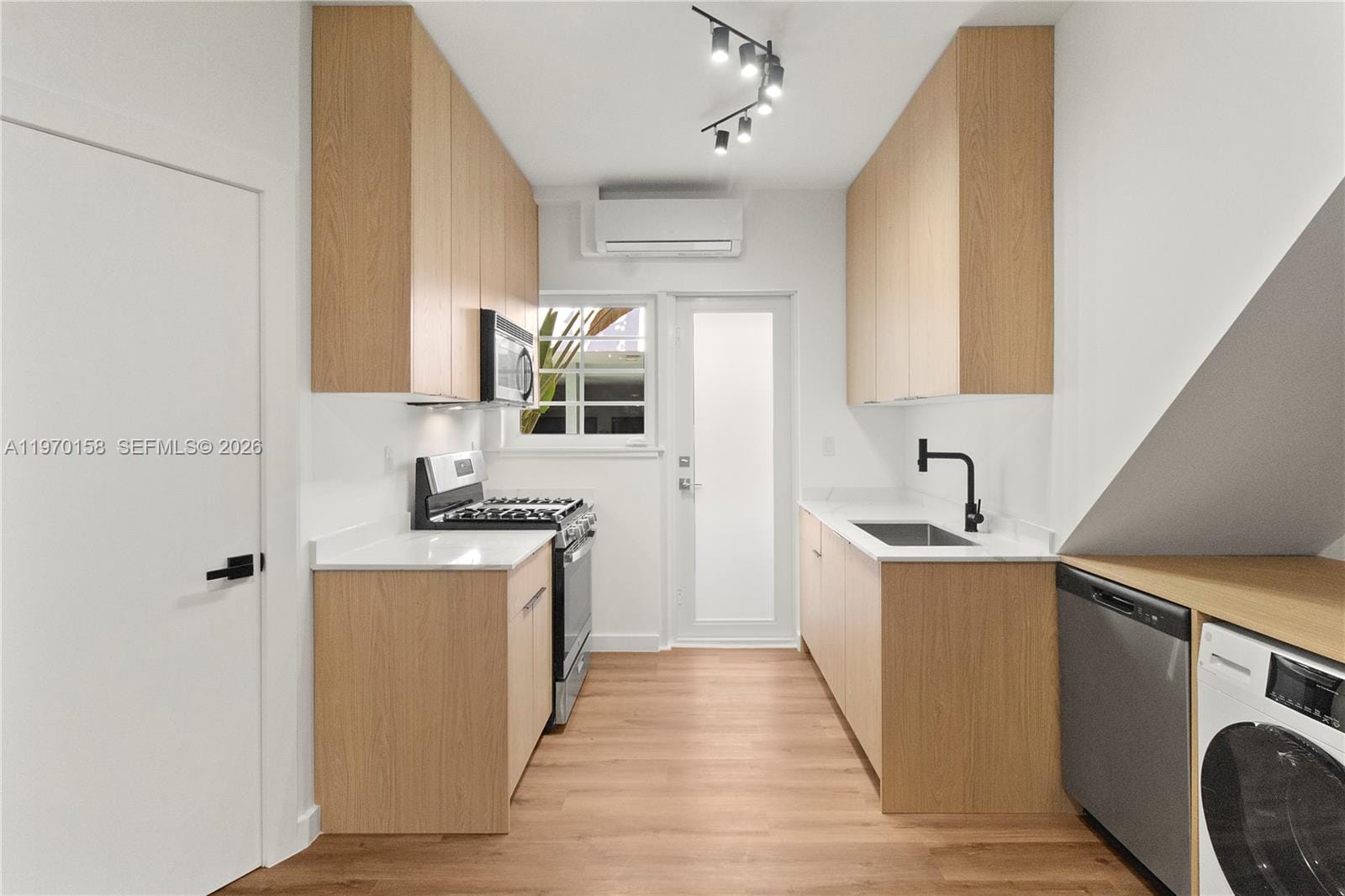 1009 Meridian Avenue 14, Miami Beach, FL 33139 photo 10