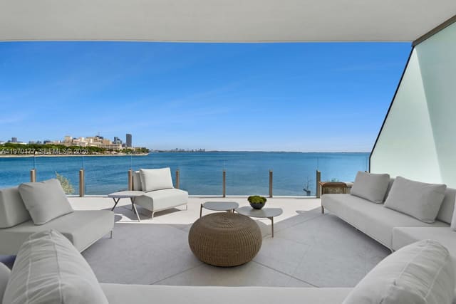 5 Grove Isle Drive M204, Coconut Grove, FL 33133