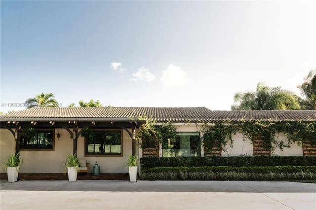 7120 SW 56th Street, sold in Carole Helms Manor, Miami, FL