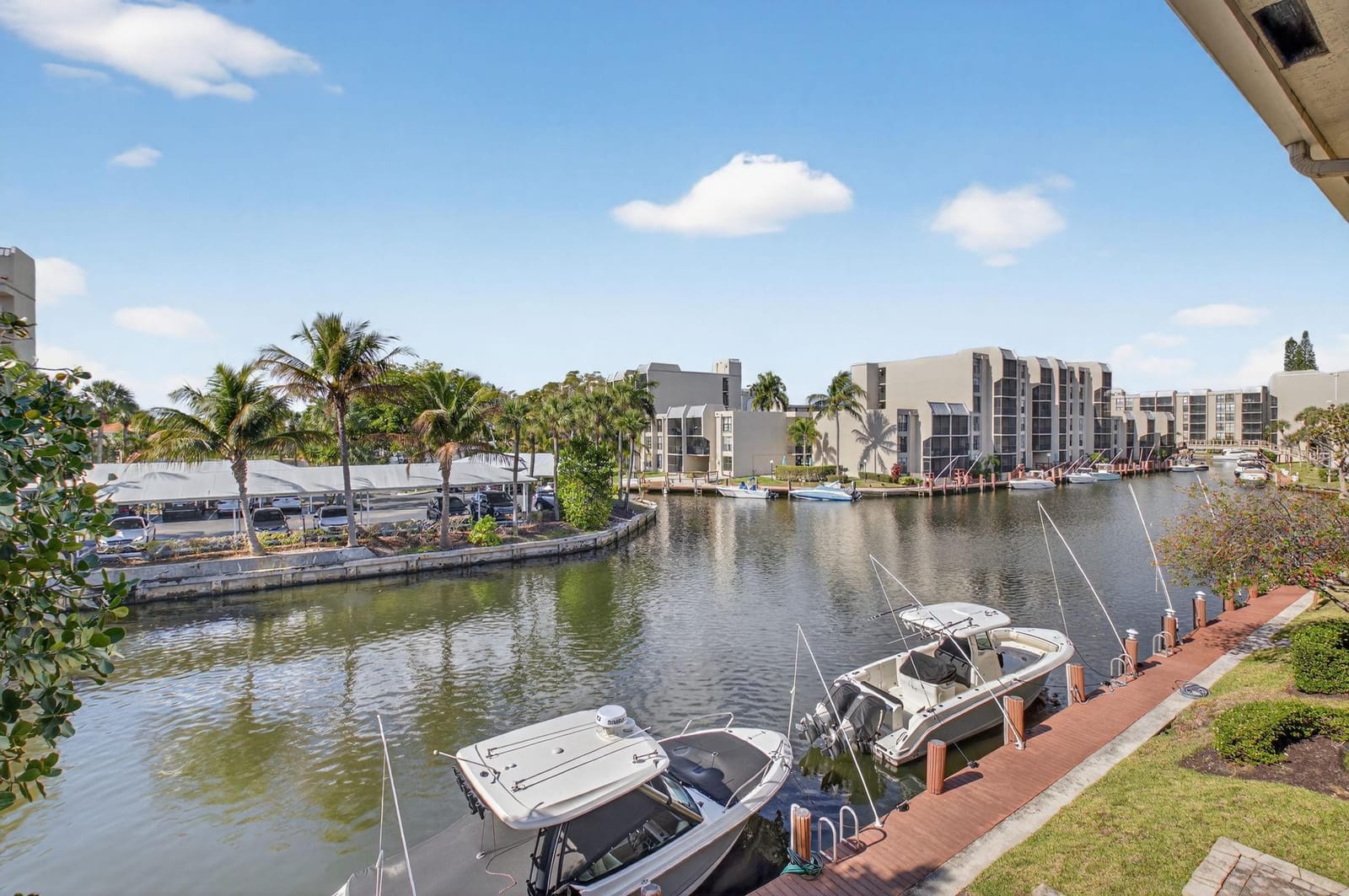 23 Royal Palm Way 18 — photo 3